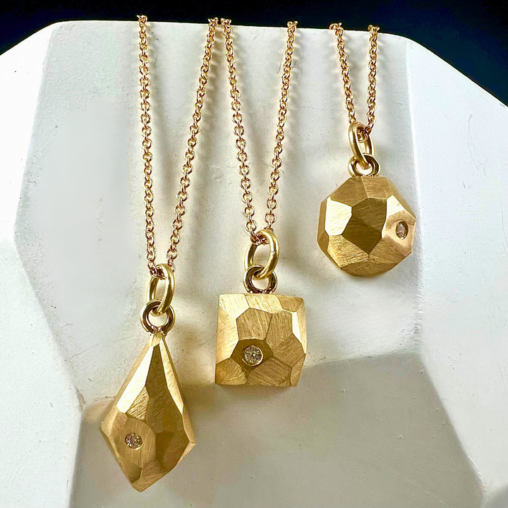 Faceted dainty pendant with diamond - square