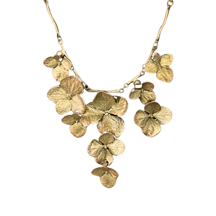 Hydrangea Contour Necklace