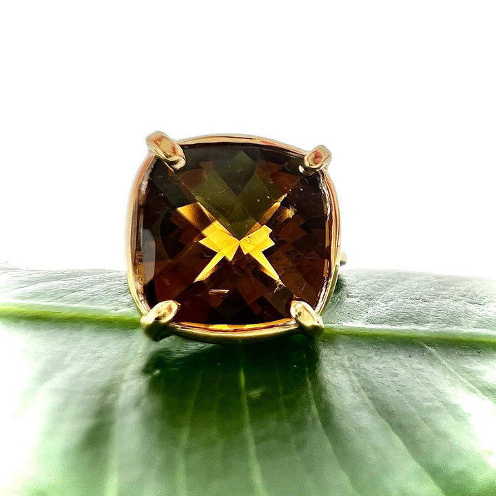 Smoky Quartz & Yellow Gold - Collet Ring