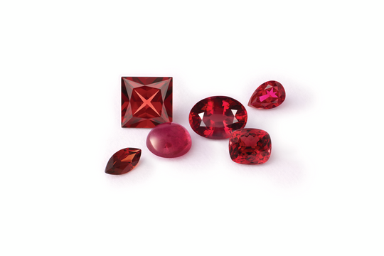 Garnet :  a friendly and fruitful birthstone for January