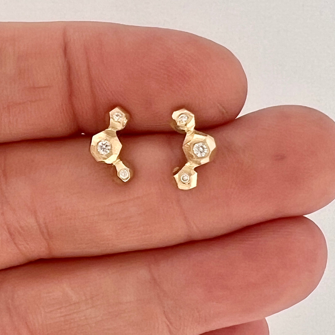 Faceted Nugget Crawler stud earrings - Diamond