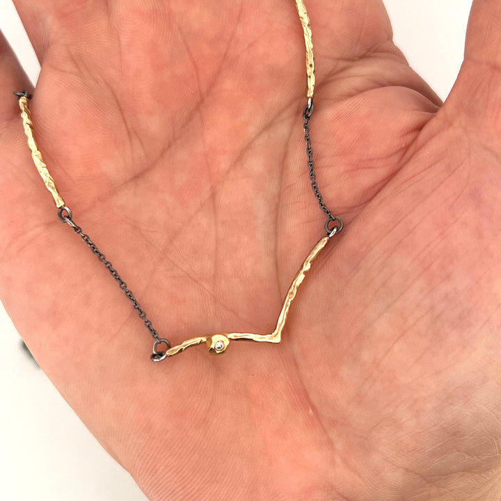 Facet V Stick Necklace - Diamond