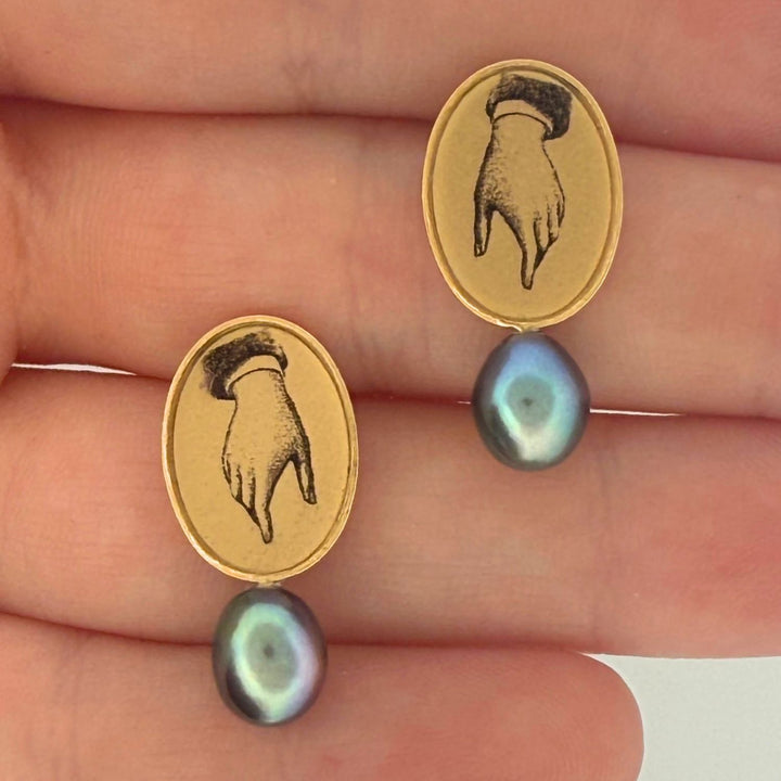 Peacock Pearl Stud with Victorian Hand