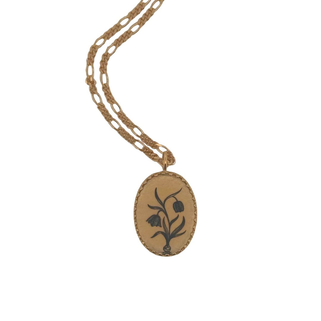 Victoria Tulip Figaro Necklace