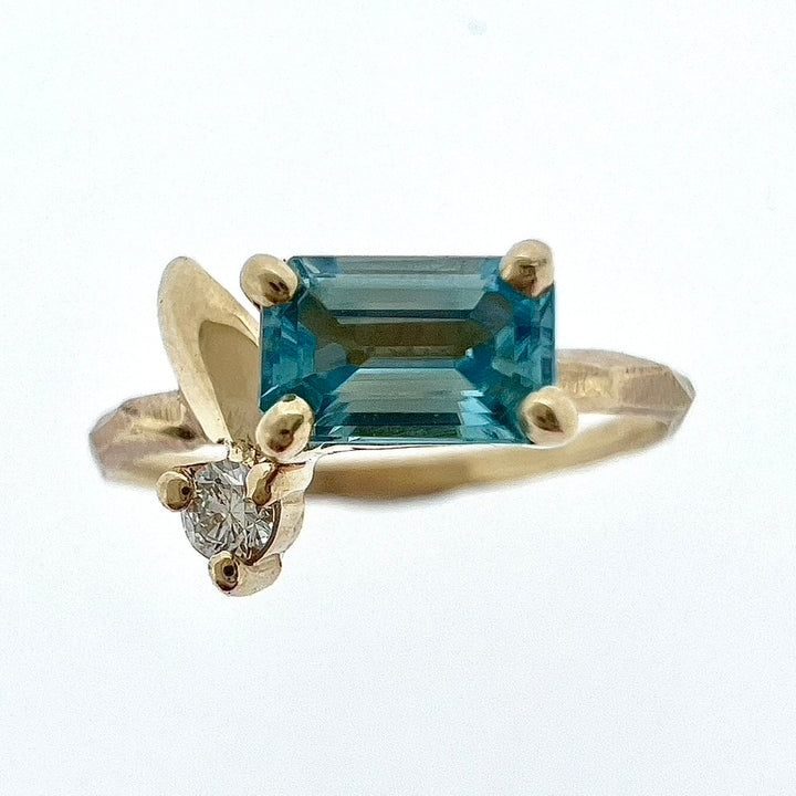Blooming Zircon ring