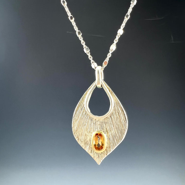 Lotus petal golden sapphire oval pendant