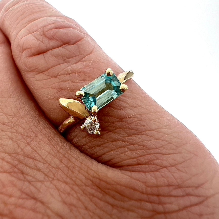 Blooming Zircon ring