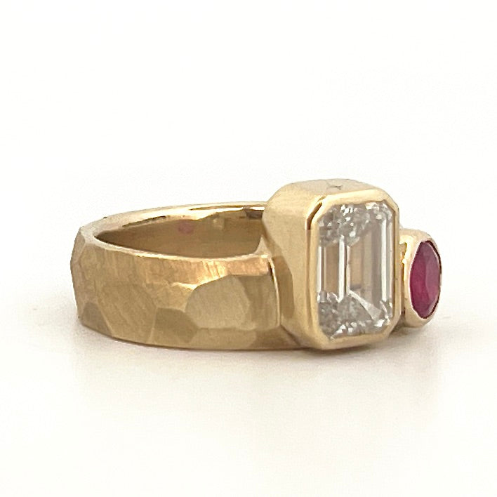 Toi et Moi Chiseled Ring - Diamond & Ruby