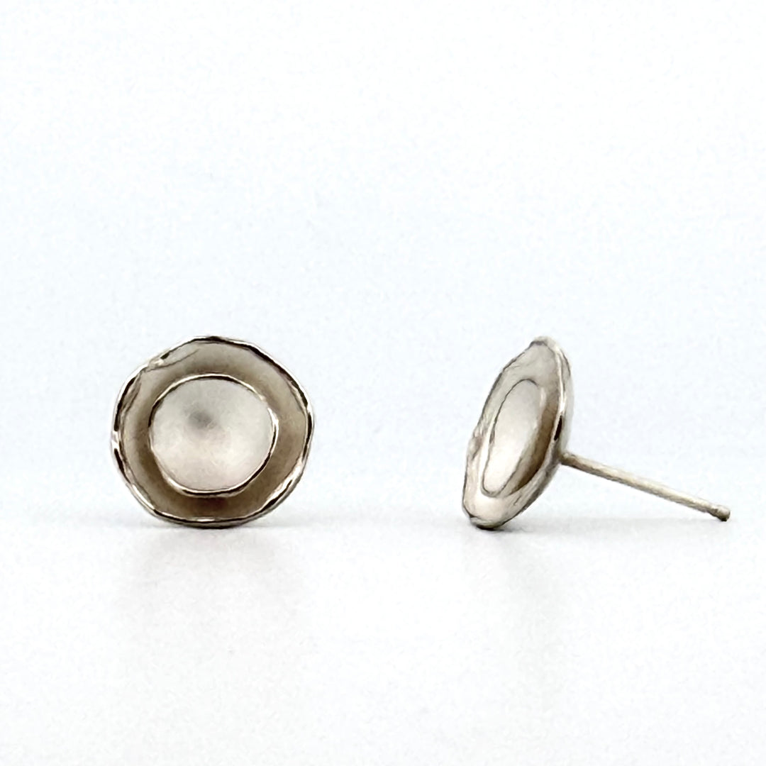Oyster Dishy Stud Earring