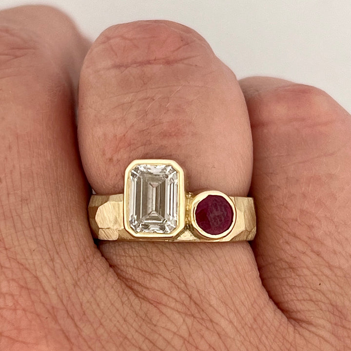 Toi et Moi Chiseled Ring - Diamond & Ruby