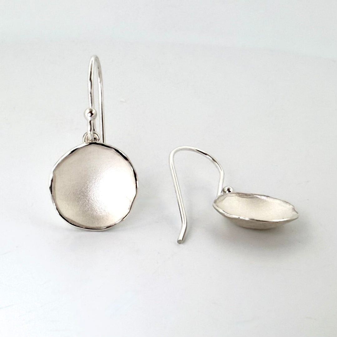 Medium Dishy Pod Dangle Earring