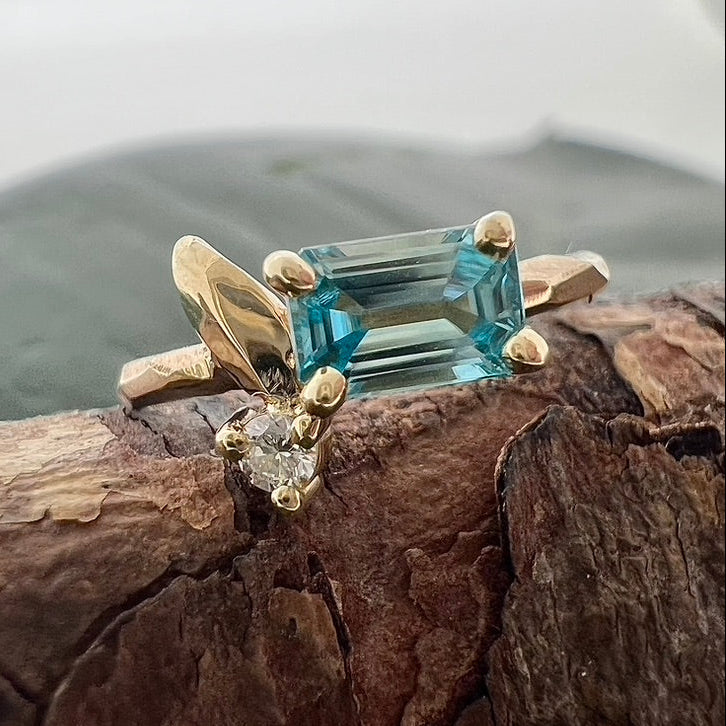 Blooming Zircon ring