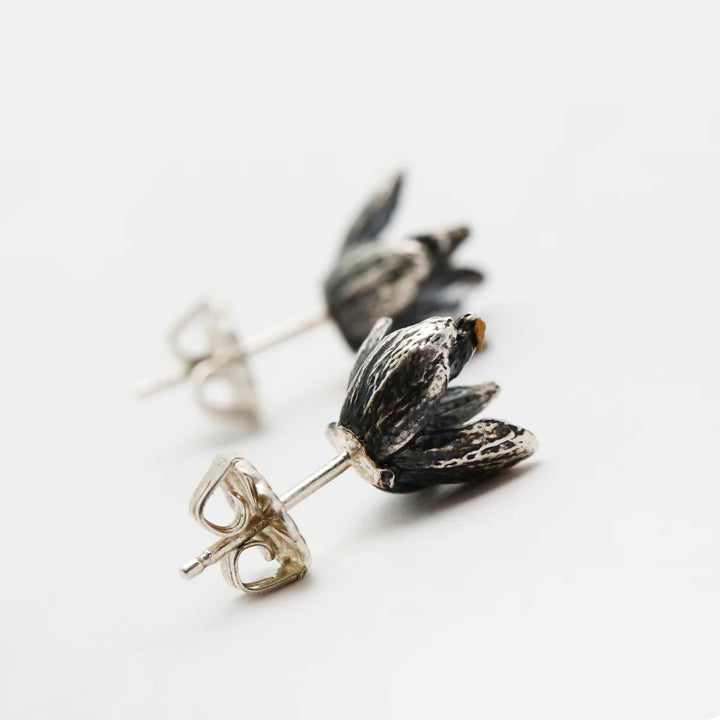Patina Cedar Flowers Stud Earrings