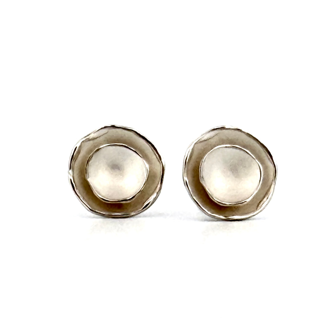 Oyster Dishy Stud Earring