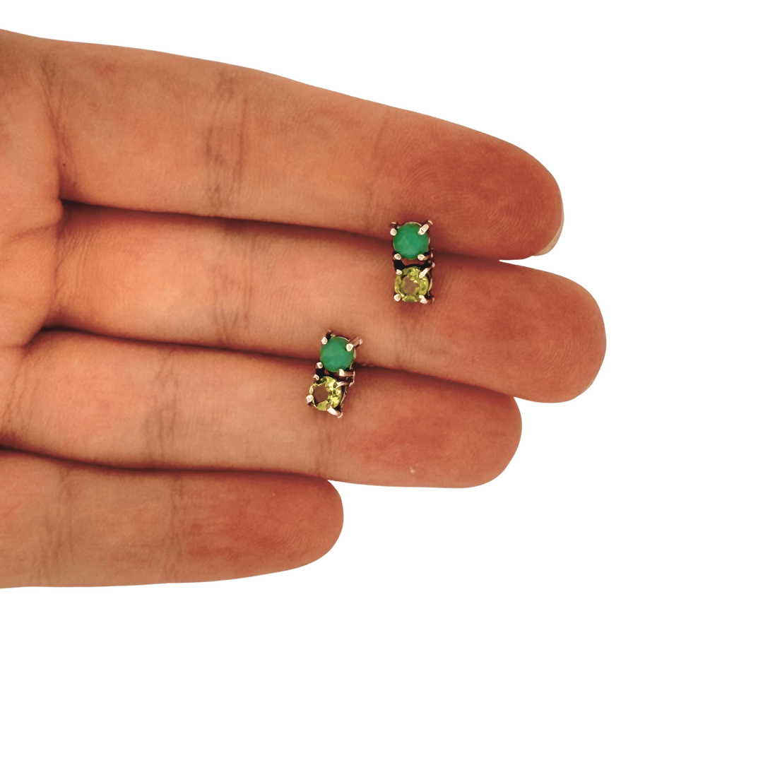 2 Stone Studs