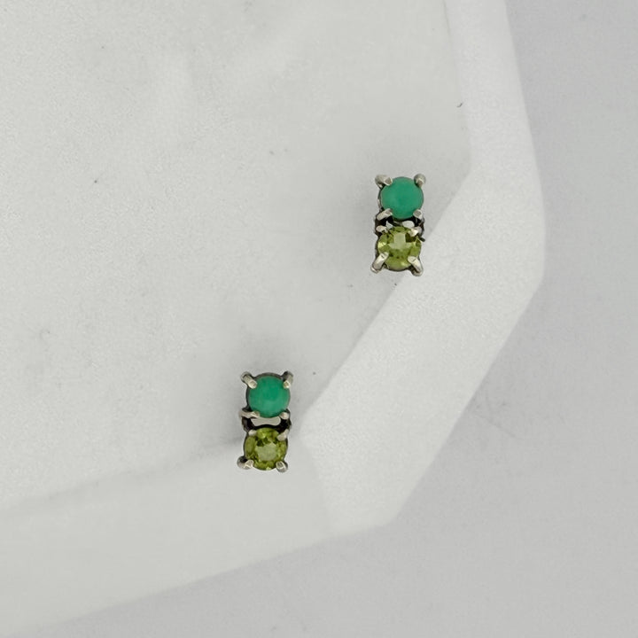 2 Stone Studs