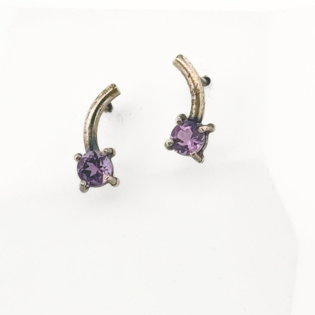 Curved Bar with Amethyst Stud