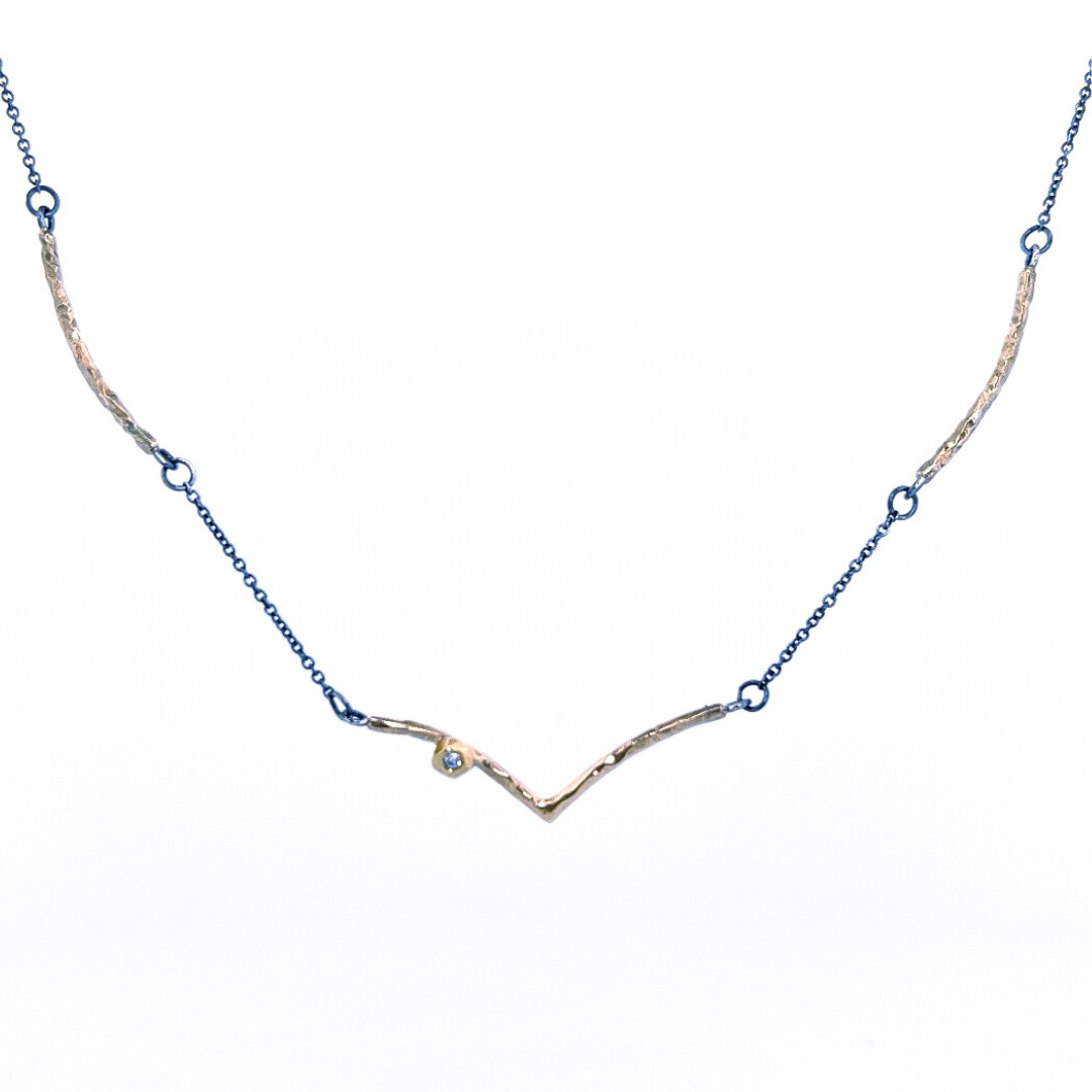 Facet V Stick Necklace - Diamond