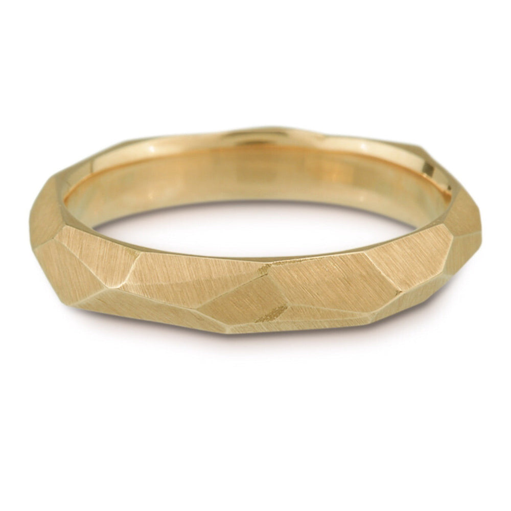 Full view of yellow gold Women's Facet Ring.